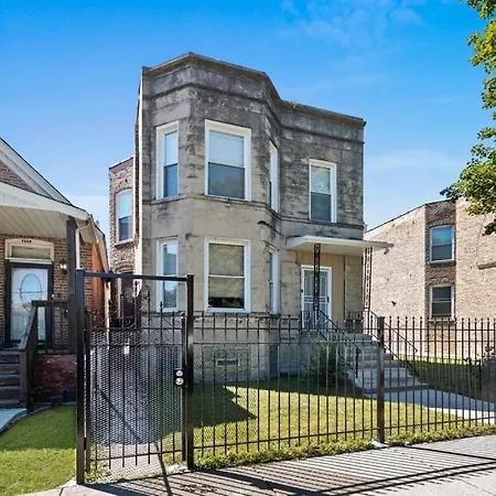 Newly Rehabbed Greystone With 2 Private Apartments, Backyard, Garage, Laundry, Close To Expressway Chicago Extérieur photo